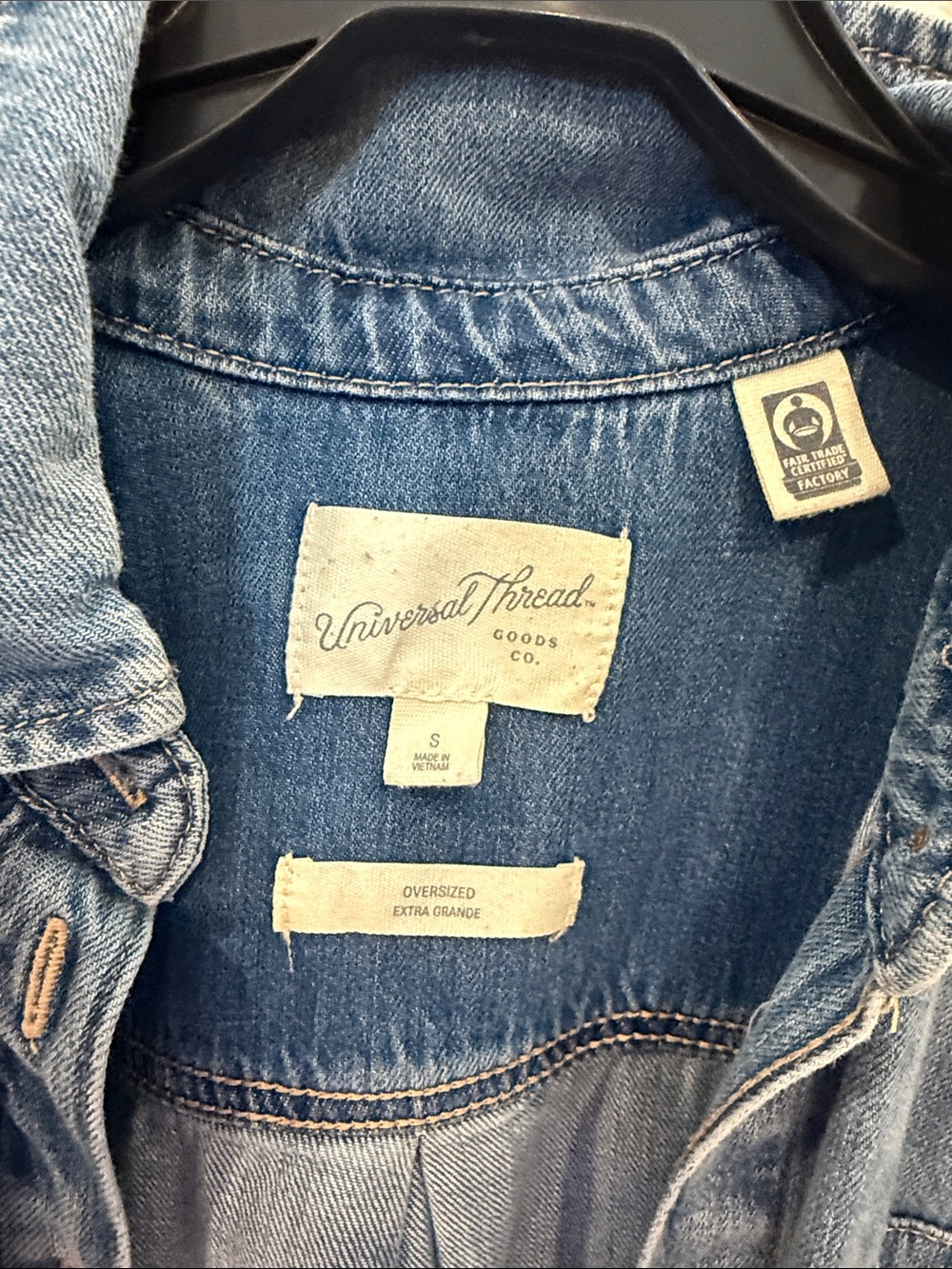 Universal Thread Light Blue Denim Shacket - Picture 2 of 5